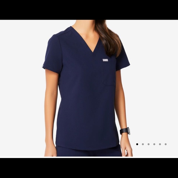 Tops - EUC Navy Blue Figs Catarina Scrub Top